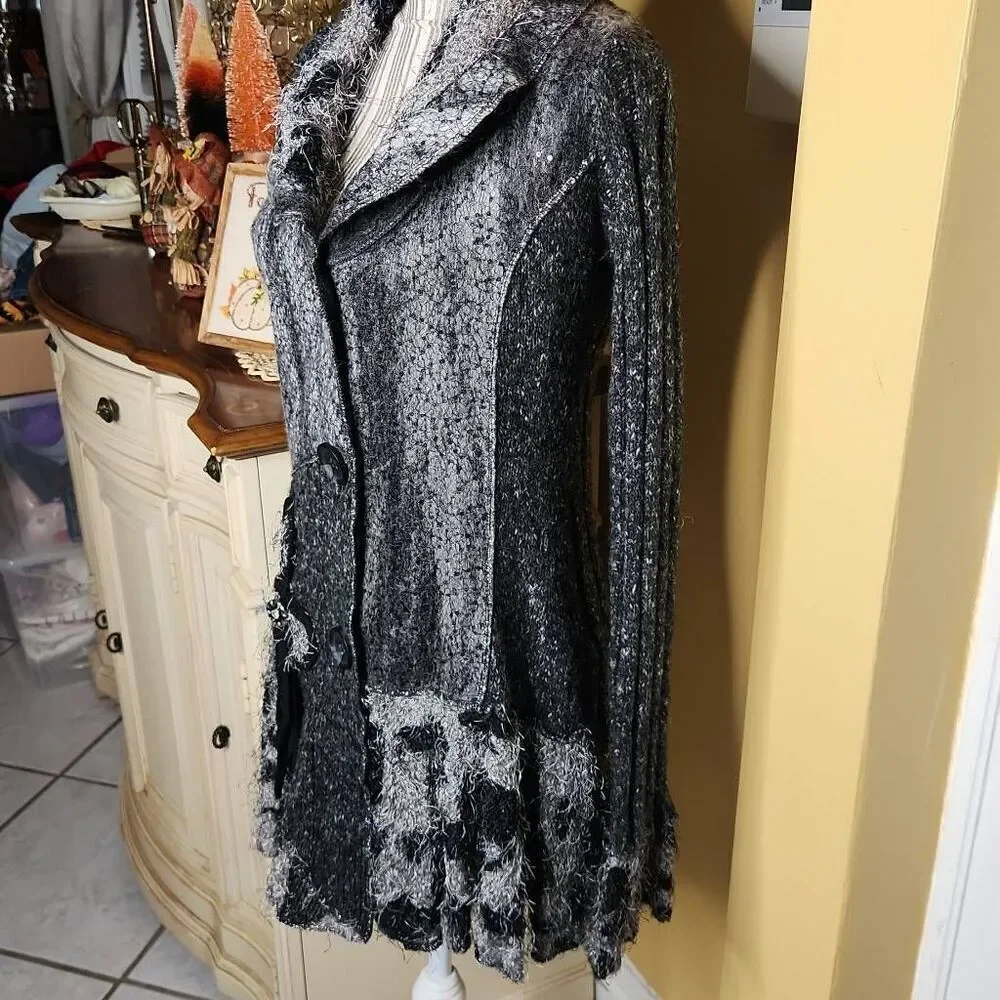 Sold Out - Picture 5 of 10